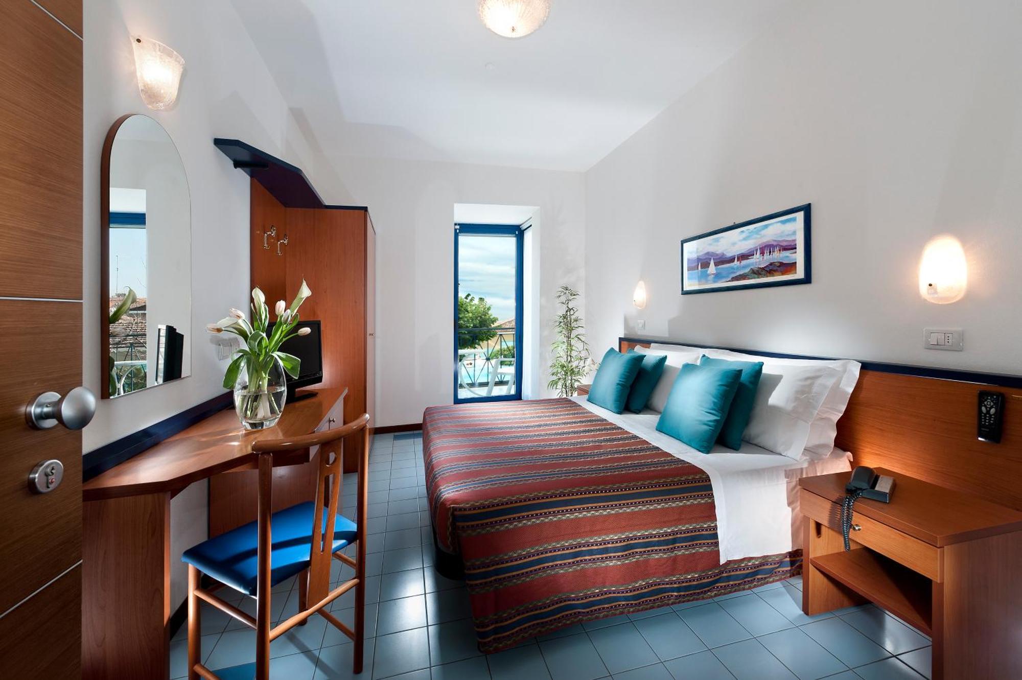 Hotel Paris Resort Bellaria-Igea Marina Oda fotoğraf