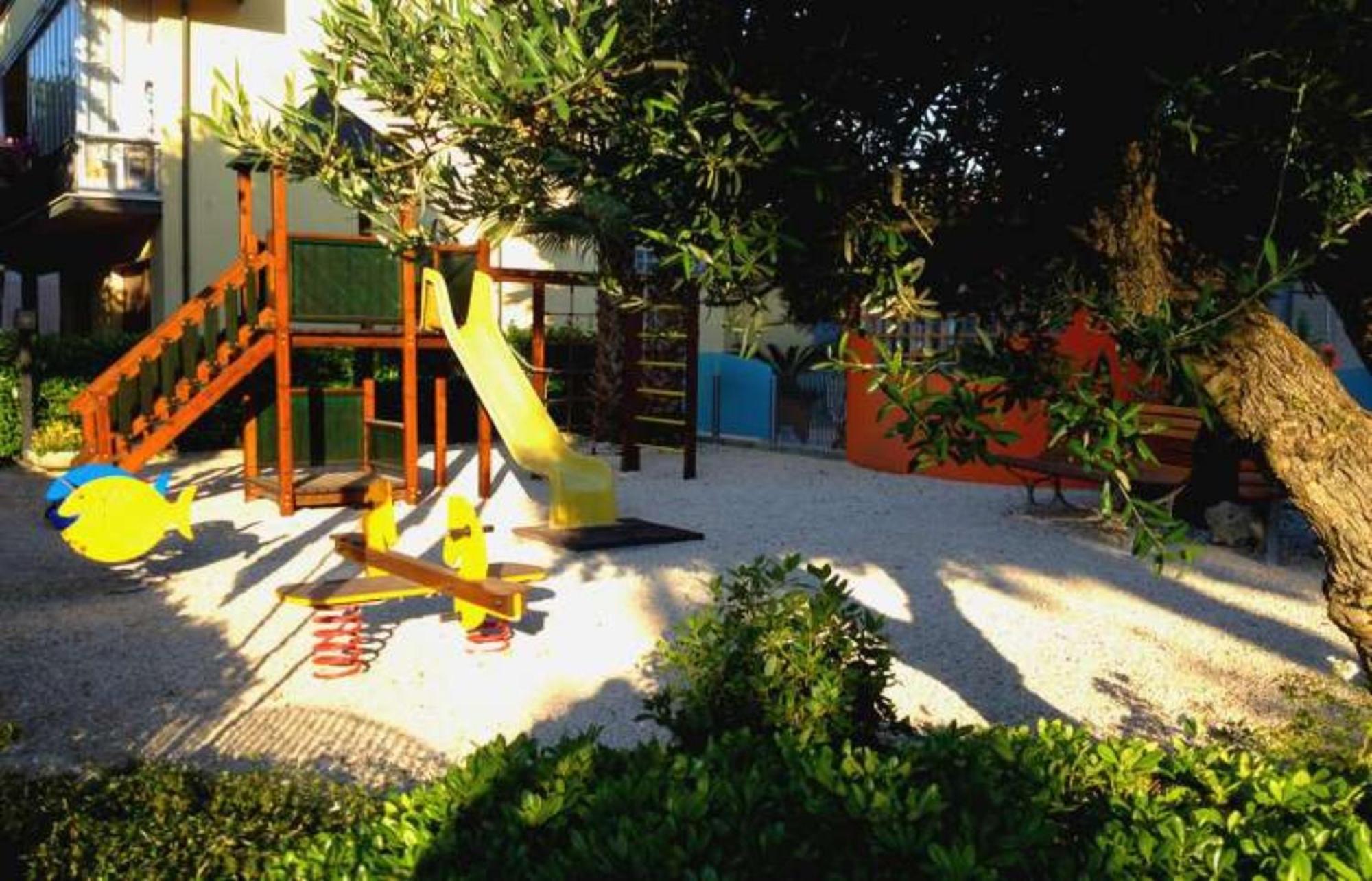 Hotel Paris Resort Bellaria-Igea Marina Dış mekan fotoğraf